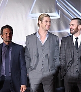 2012-04-11-The-Avengers-Los-Angeles-Premiere-026.jpg
