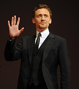 2012-04-17-The-Avengers-Moscow-Premiere-001.jpg