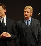 2012-04-17-The-Avengers-Moscow-Premiere-004.jpg