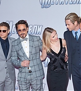 2012-04-17-The-Avengers-Moscow-Premiere-015.jpg