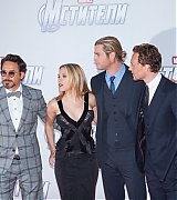 2012-04-17-The-Avengers-Moscow-Premiere-020.jpg