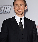 2012-04-17-The-Avengers-Moscow-Premiere-058.jpg