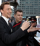 2012-04-17-The-Avengers-Moscow-Premiere-063.jpg