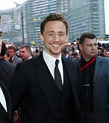 2012-04-17-The-Avengers-Moscow-Premiere-073.jpg