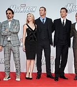 2012-04-17-The-Avengers-Moscow-Premiere-075.jpg