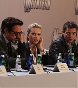 2012-04-17-The-Avengers-Moscow-Press-Conference-002.jpg