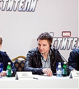 2012-04-17-The-Avengers-Moscow-Press-Conference-004.jpg
