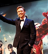 2012-04-19-The-Avengers-UK-Premiere-086.jpg
