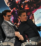 2012-04-19-The-Avengers-UK-Press-Conference-012.jpg