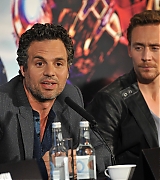 2012-04-19-The-Avengers-UK-Press-Conference-014.jpg