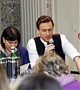 2012-04-21-The-Avengers-Rome-Press-Conference-003.jpg