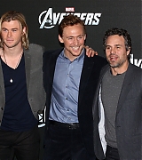 2012-04-23-The-Avengers-Berlin-Photocall-033.jpg