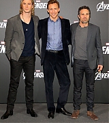 2012-04-23-The-Avengers-Berlin-Photocall-048.jpg