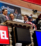 2012-05-01-Celebration-of-The-Avengers-At-the-NY-Stock-Exchange-013.jpg