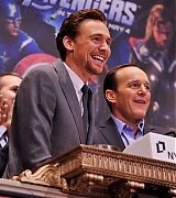 2012-05-01-Celebration-of-The-Avengers-At-the-NY-Stock-Exchange-015.jpg