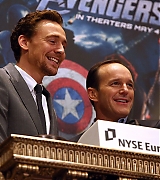 2012-05-01-Celebration-of-The-Avengers-At-the-NY-Stock-Exchange-030.jpg