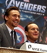 2012-05-01-Celebration-of-The-Avengers-At-the-NY-Stock-Exchange-031.jpg
