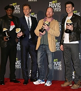 2013-04-14-MTV-Movie-Awards-Press-041.jpg