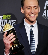 2013-04-14-MTV-Movie-Awards-Press-056.jpg