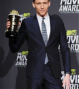 2013-04-14-MTV-Movie-Awards-Press-073.jpg