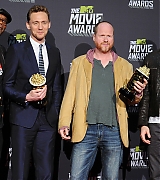 2013-04-14-MTV-Movie-Awards-Press-078.jpg