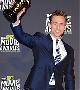 2013-04-14-MTV-Movie-Awards-Press-084.jpg