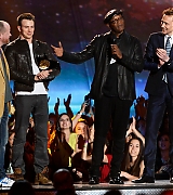 2013-04-14-MTV-Movie-Awards-Stage-078.jpg