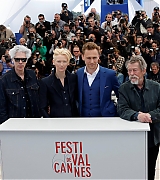 2013-04-25-Cannes-Film-Festival-Only-Lovers-Left-Alive-Photocall-008.jpg