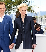 2013-04-25-Cannes-Film-Festival-Only-Lovers-Left-Alive-Photocall-171.jpg
