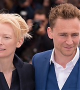 2013-04-25-Cannes-Film-Festival-Only-Lovers-Left-Alive-Photocall-190.jpg