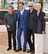 2013-04-25-Cannes-Film-Festival-Only-Lovers-Left-Alive-Photocall-231.jpg