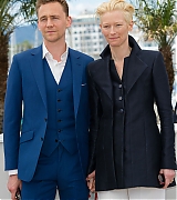 2013-04-25-Cannes-Film-Festival-Only-Lovers-Left-Alive-Photocall-247.jpg