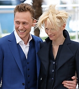 2013-04-25-Cannes-Film-Festival-Only-Lovers-Left-Alive-Photocall-257.jpg