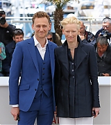2013-04-25-Cannes-Film-Festival-Only-Lovers-Left-Alive-Photocall-258.jpg