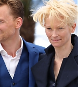 2013-04-25-Cannes-Film-Festival-Only-Lovers-Left-Alive-Photocall-294.jpg