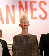 2013-04-25-Cannes-Film-Festival-Only-Lovers-Left-Alive-Premiere-063.jpg