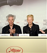 2013-04-25-Cannes-Film-Festival-Only-Lovers-Left-Alive-Press-Conference-017.jpg