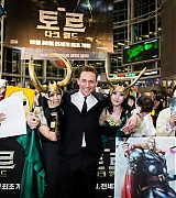 2013-10-14-Thor-The-Dark-World-Seoul-Premiere-005.jpg