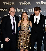 2013-10-23-Thor-The-Dark-World-Paris-Premiere-130.jpg