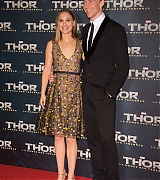 2013-10-23-Thor-The-Dark-World-Paris-Premiere-155.jpg
