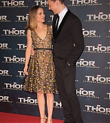 2013-10-23-Thor-The-Dark-World-Paris-Premiere-157.jpg