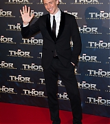 2013-10-23-Thor-The-Dark-World-Paris-Premiere-167.jpg