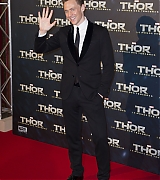2013-10-23-Thor-The-Dark-World-Paris-Premiere-217.jpg