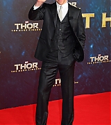 2013-10-27-Thor-The-Dark-World-Germany-Premiere-053.jpg