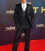 2013-10-27-Thor-The-Dark-World-Germany-Premiere-059.jpg