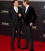 2013-10-27-Thor-The-Dark-World-Germany-Premiere-117.jpg