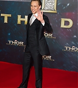 2013-10-27-Thor-The-Dark-World-Germany-Premiere-140.jpg