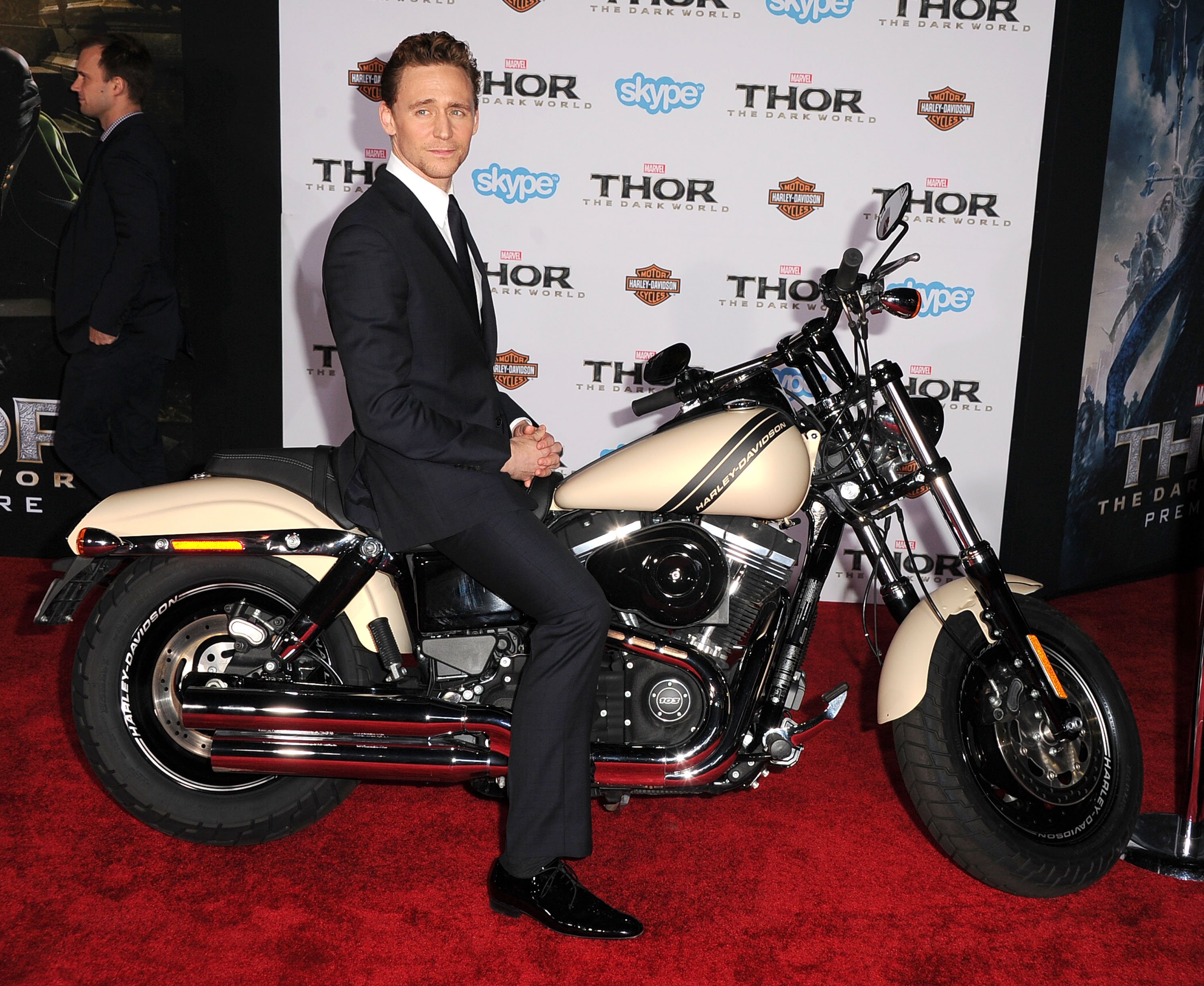 2013-11-04-Thor-The-Dark-World-Los-Angeles-Premiere-428.jpg 2013-11-04-Thor-The-Dark-World-Los-Angeles-Premiere-428.jpg