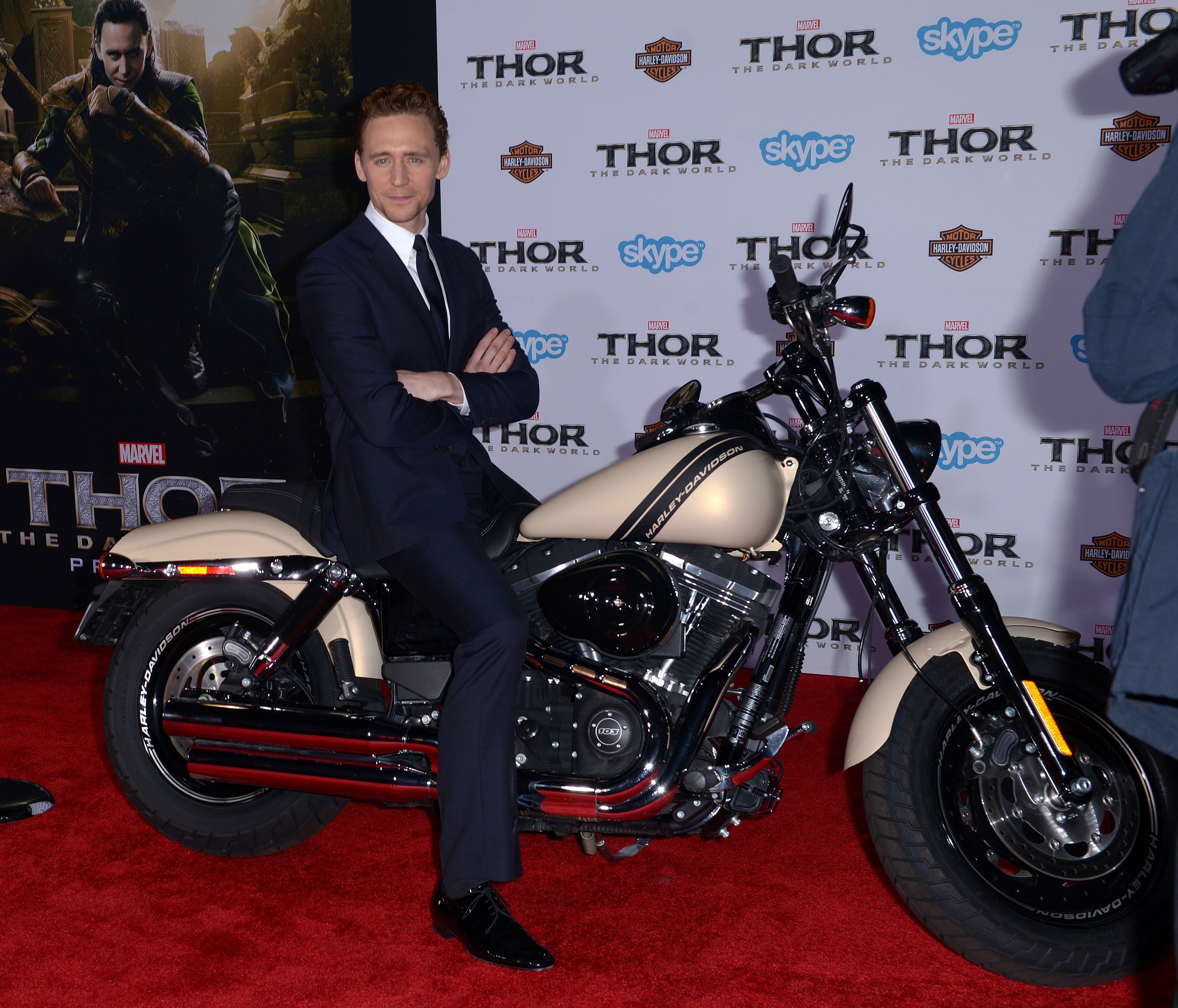2013-11-04-Thor-The-Dark-World-Los-Angeles-Premiere-518.jpg