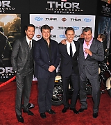 2013-11-04-Thor-The-Dark-World-Los-Angeles-Premiere-104.jpg